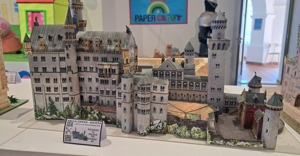 MUSEO PAPERCRAFT